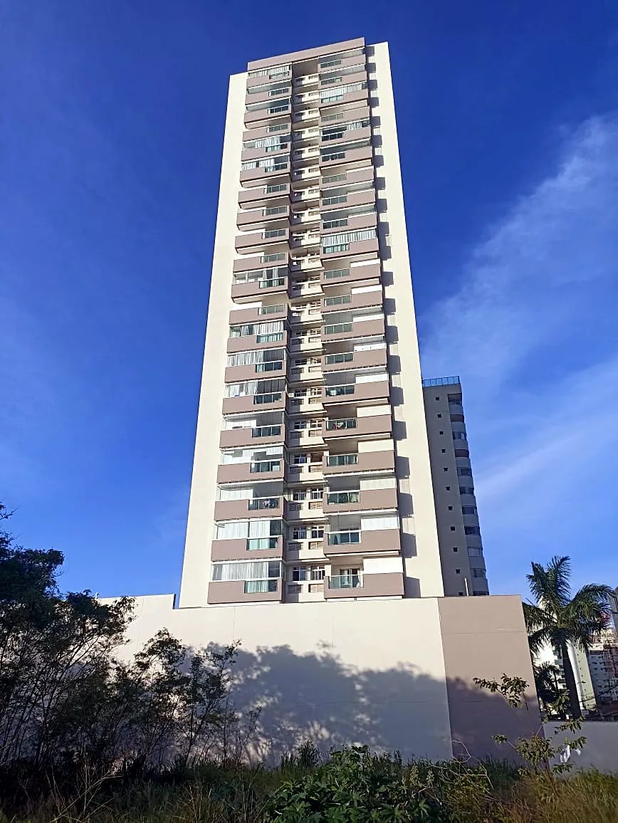Residencial Amazônia: Entrega: fachada de fundos com cor uniforme