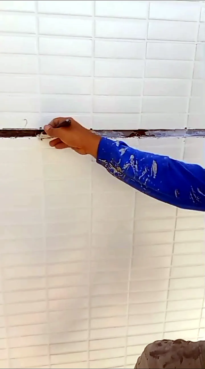 Edifício Julita Devens: Remoção total até o substrato